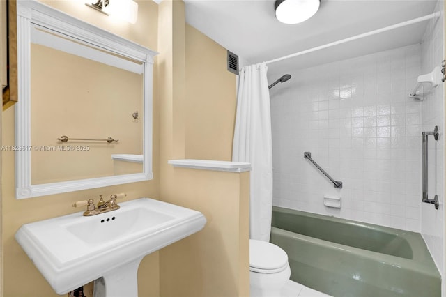 500 Three Islands Blvd Unit 320, Hallandale Beach, FL 33009 - bathroom with shower / tub combo with curtain and a sink