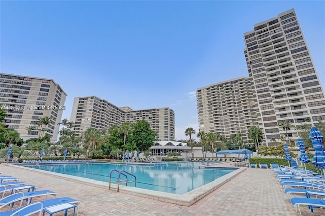 500 Three Islands Blvd Unit 320, Hallandale Beach, FL 33009 - view of community pool