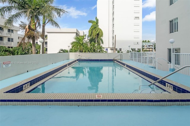 1345 Lincoln Rd Unit 1005, Miami Beach, FL 33139 - view of community pool