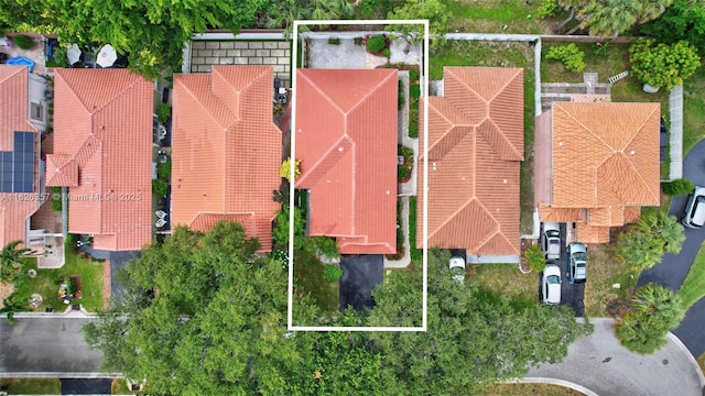 13552 NW 5th Ct, Plantation, FL 33325 - aerial view of property and surrounding area with property boundaries highlighted