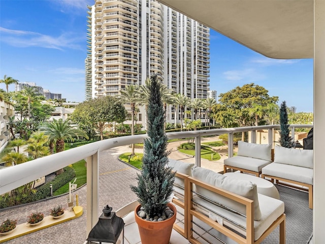 20191 E Country Club Dr Unit 311, Aventura, FL 33180 - photo 34