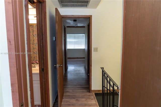 3719 Riverside Dr Unit 3719, Coral Springs, FL 33065 - hall featuring wood finished floors, healthy amount of natural light, and an upstairs landing