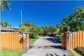 2515 Garfield St, Hollywood, FL 33020 - photo 1