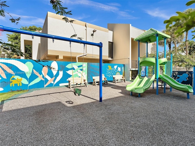 20401 NE 30th Ave Unit 310-8, Aventura, FL 33180 - view of community play area