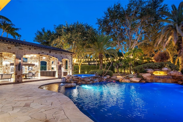 10101 SW 60th Ct, Pinecrest, FL 33156 - outdoor pool featuring an in-ground hot tub and a patio