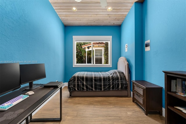 11401 SW 69th Ave, Pinecrest, FL 33156 - bedroom with wooden ceiling, an office area, wood finished floors, a textured wall, and recessed lighting