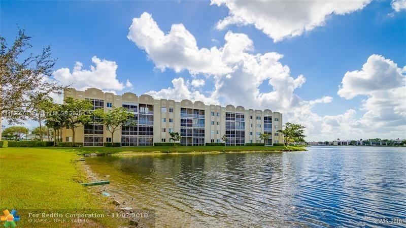 4717 NW 7th St Unit 304-10, Miami, FL 33126 - photo 2