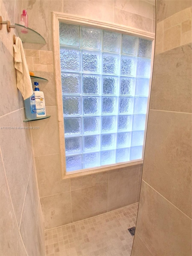 2519 Washington St, Hollywood, FL 33020 - bathroom featuring a tile shower
