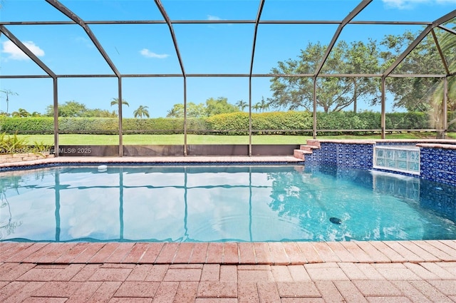 450 NW 195th Ave, Pembroke Pines, FL 33029 - outdoor pool with a hot tub and glass enclosure