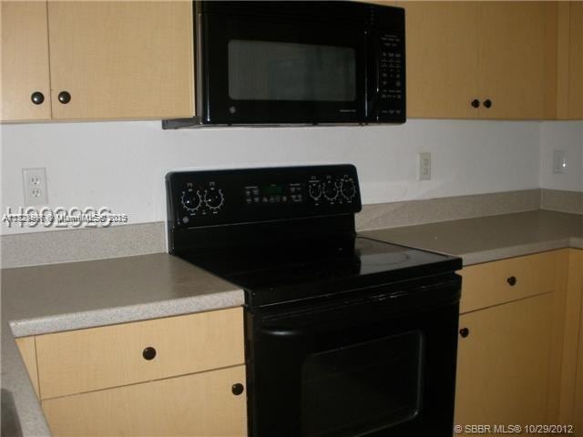 12415 SW 42nd St, Miramar, FL 33027 - photo 9