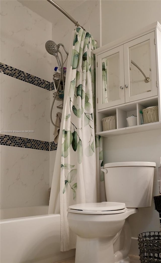 15132 SW 140th Ter, Miami, FL 33196 - full bath featuring shower / bath combination with curtain and toilet