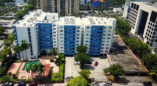 5050 NW 7th St Unit 709, Miami, FL 33126 - view of urban area with a pool