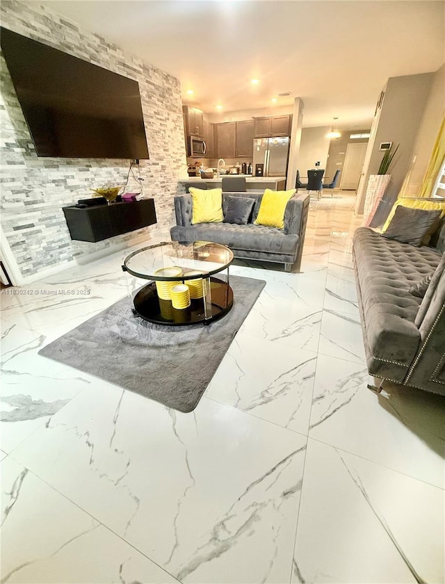 600 NE 5th Ter, Florida City, FL 33034