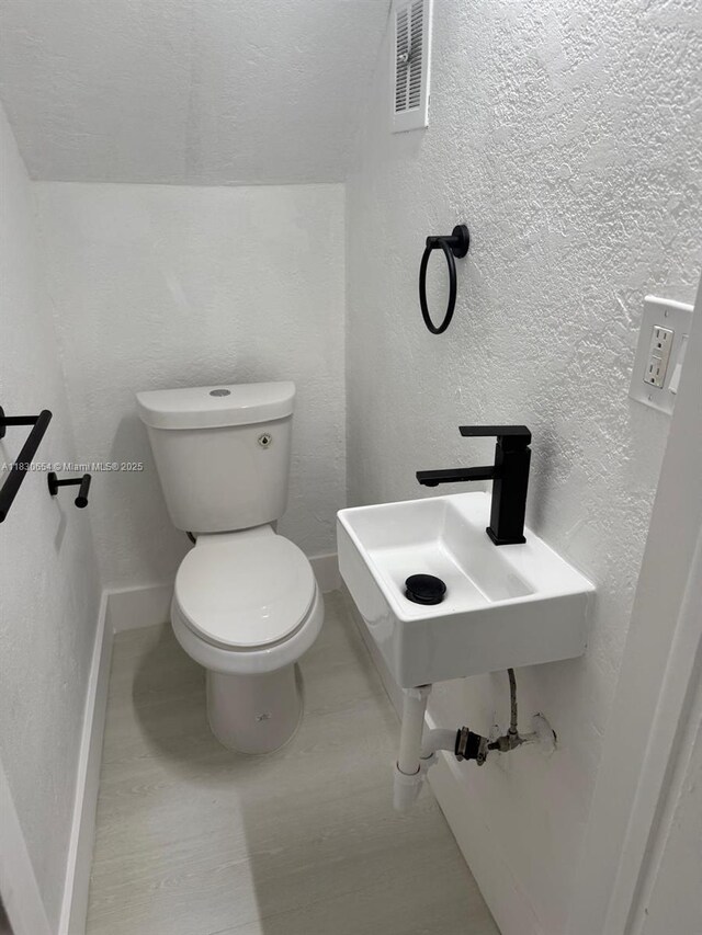 1000 W 28th St Unit 15, Hialeah, FL 33010 - photo 7