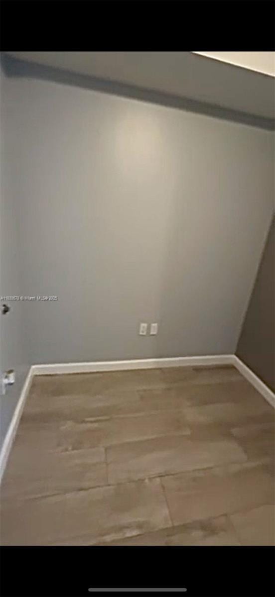 45 SW 9th St Unit 1906, Miami, FL 33130 - empty room featuring baseboards