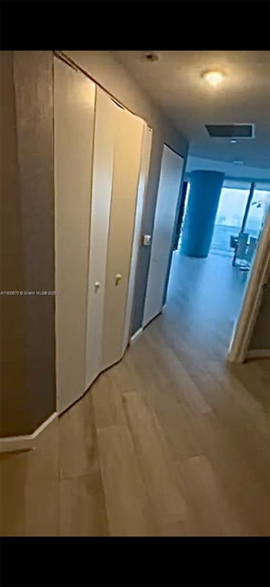 45 SW 9th St Unit 1906, Miami, FL 33130 - view of hall