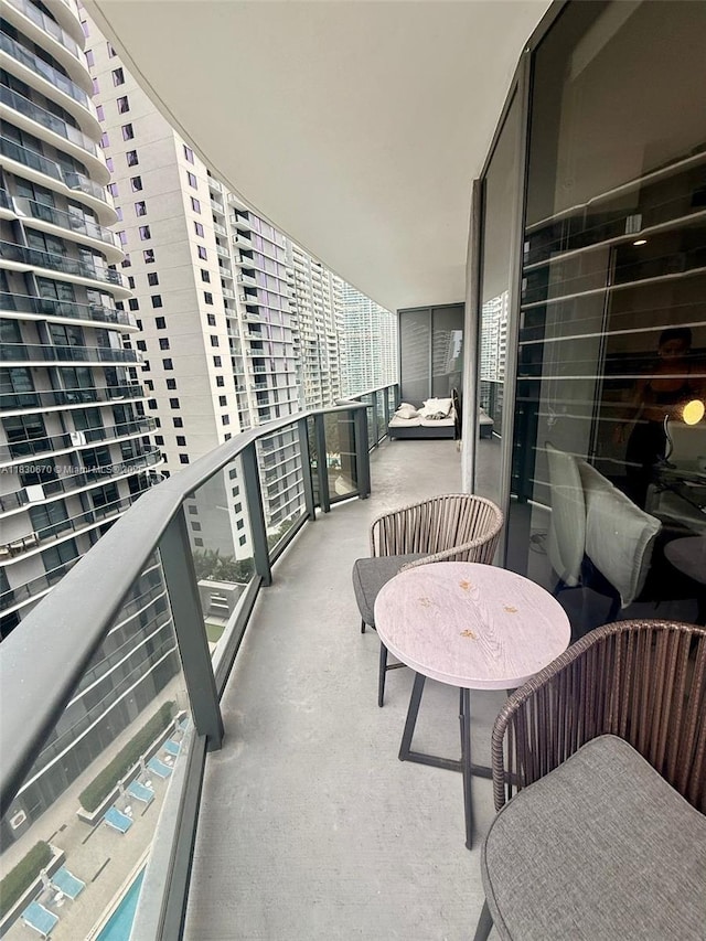 45 SW 9th St Unit 1906, Miami, FL 33130 - photo 38