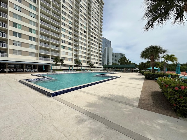 300 Bayview Dr Unit 210, Sunny Isles Beach, FL 33160 - photo 2