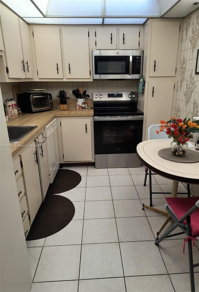 1200 Saint Charles Pl Unit 708, Pembroke Pines, FL 33026 - photo 13