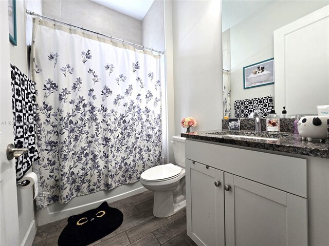 16190 Melogold Dr, Loxahatchee, FL 33470 - full bath featuring vanity and shower / bath combination with curtain