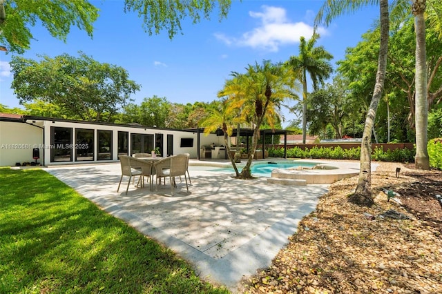 15202 SW 80th Ave, Palmetto Bay, FL 33157 - view of property's community with a jacuzzi, a patio, a pool, and a yard