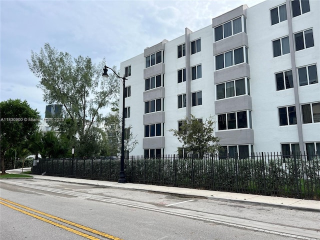 250 180th Dr Unit 205, Sunny Isles Beach, FL 33160 - photo 1