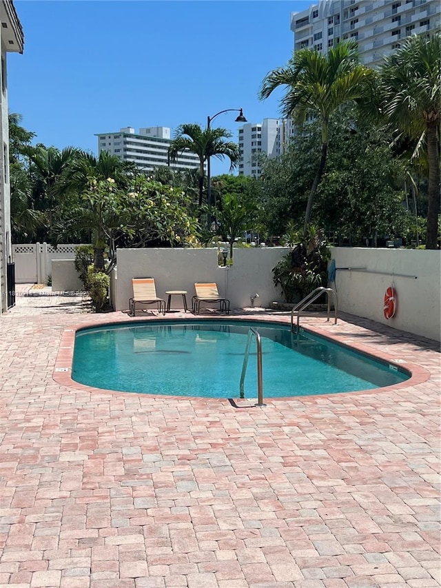 4143 N Ocean Blvd Unit 303, Fort Lauderdale, FL 33308 - photo 2