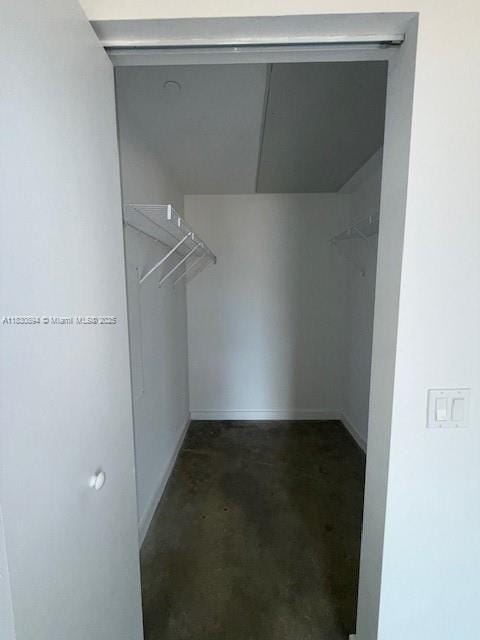 151 SE 1st St Unit 1607, Miami, FL 33131 - view of spacious closet