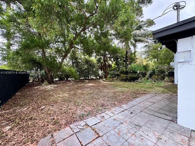 1108 SW 22nd Ave, Fort Lauderdale, FL 33312 - view of yard featuring a patio