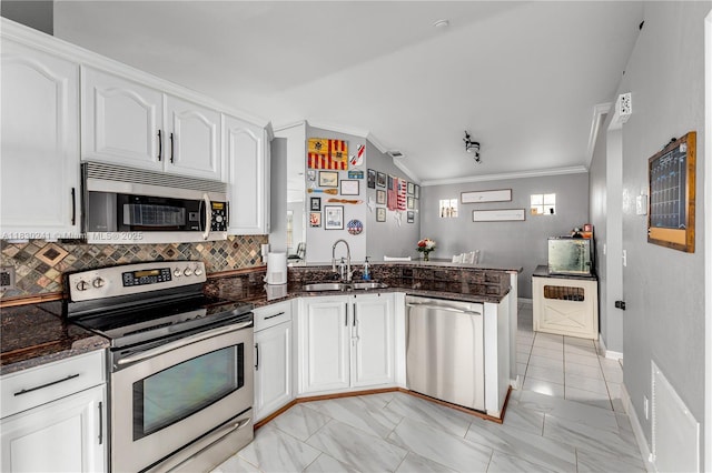 184 NW 75th Way, Plantation, FL 33317 - photo 12