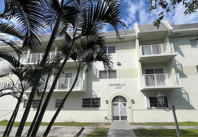 12890 NE 8th Ave Unit 102, North Miami, FL 33161 - view of building exterior