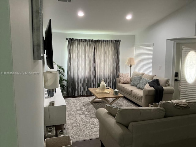 651 SW 176th Ave, Pembroke Pines, FL 33029 - living area with recessed lighting