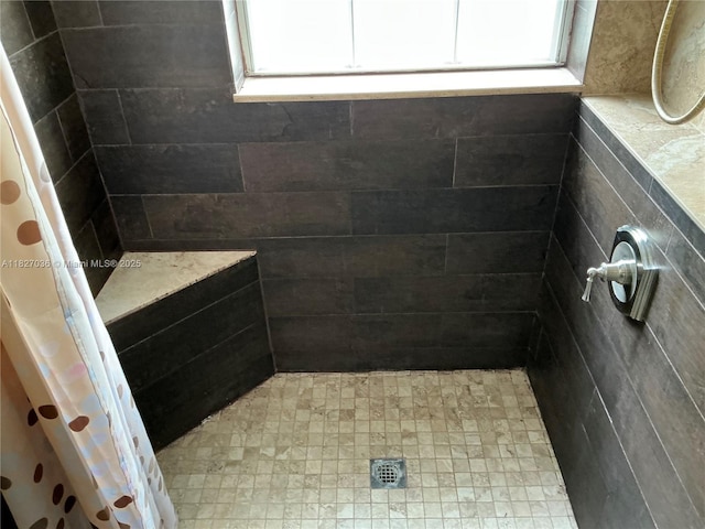 651 SW 176th Ave, Pembroke Pines, FL 33029 - bathroom with a tile shower