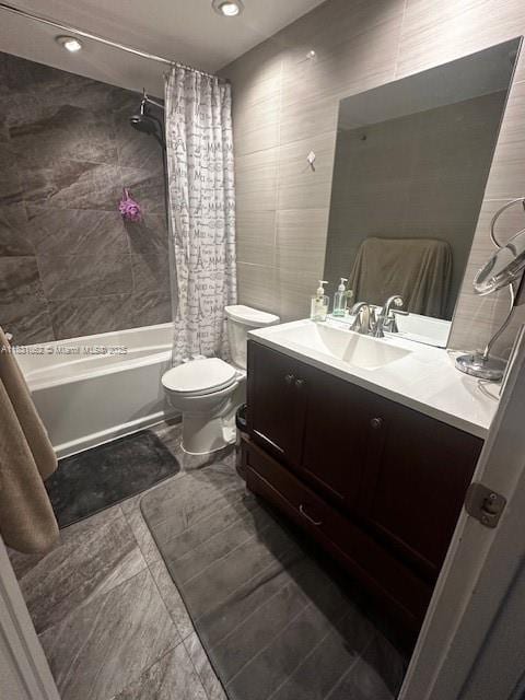 1428 SE 4th Ave Unit 254, Deerfield Beach, FL 33441 - bathroom with vanity, shower / tub combo, tile walls, and recessed lighting