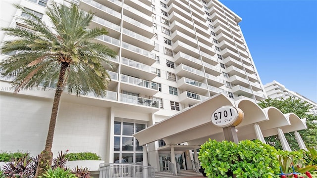 5701 Collins Ave Unit 601, Miami Beach, FL 33140 - photo 2