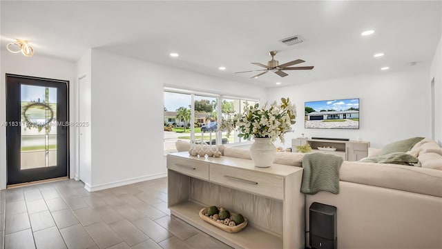 10401 NW 21st St, Pembroke Pines, FL 33026 - living area with recessed lighting and a ceiling fan