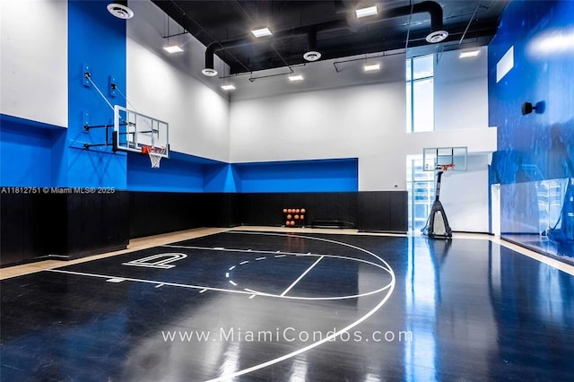 851 NE 1st Ave Unit Ph4912, Miami, FL 33132 - view of sport court featuring community basketball court