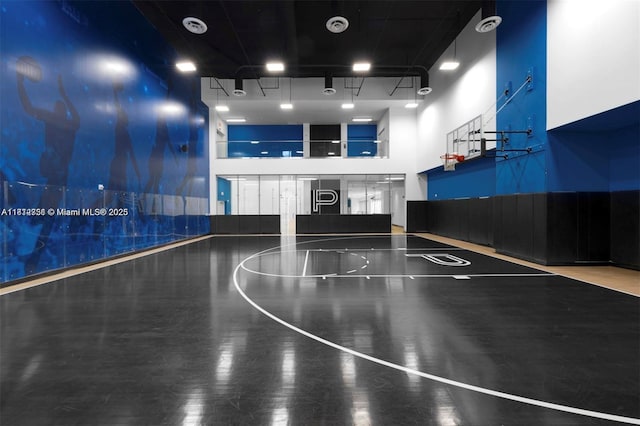 851 NE 1st Ave Unit Ph4912, Miami, FL 33132 - view of basketball court featuring community basketball court