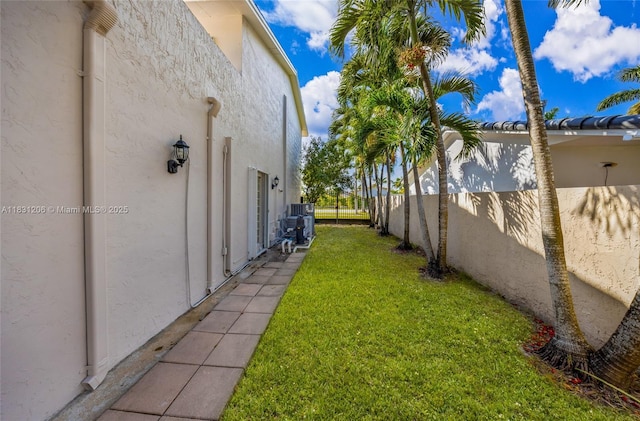 15235 SW 99th Ct, Miami, FL 33157 - view of yard