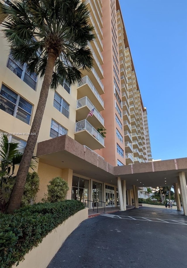 251 174th St Unit 911, Sunny Isles Beach, FL 33160 - photo 6