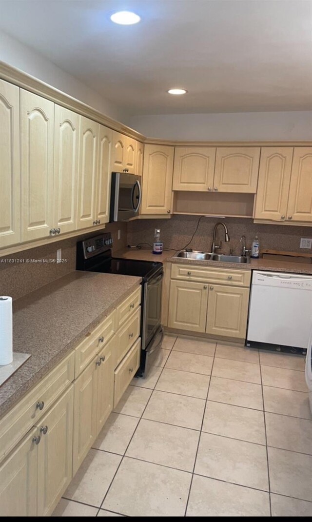 7390 SW 30th Ter, Miami, FL 33155 - photo 3