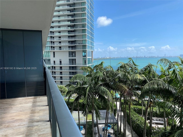 650 NE 32nd St Unit 802, Miami, FL 33137 - view of balcony