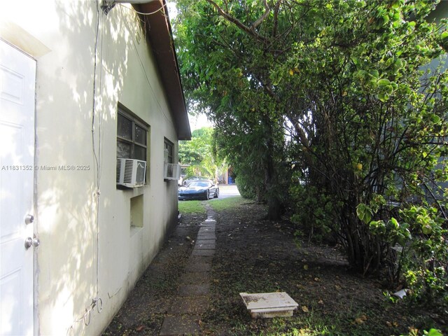 1112 NE 110th St, Miami, FL 33161 - photo 3