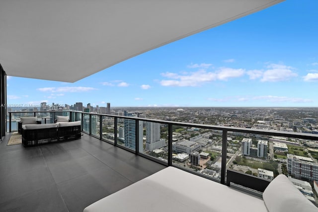 788 NE 23rd St Unit 5401, Miami, FL 33137 - balcony with a city view