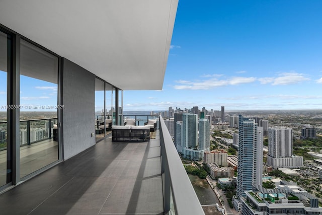 788 NE 23rd St Unit 5401, Miami, FL 33137 - balcony with a city view