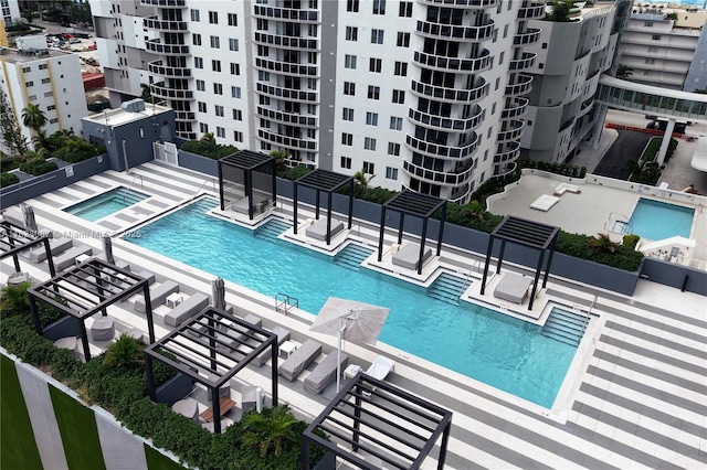 788 NE 23rd St Unit 5401, Miami, FL 33137 - community pool with a patio