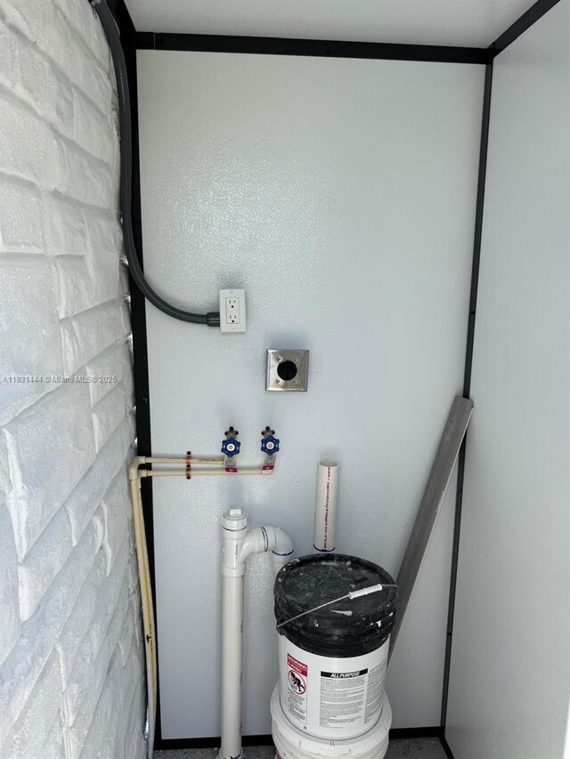 1794 NW 74th Ter, Miami, FL 33147 - view of utilities