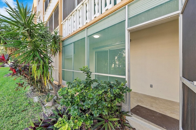 219 NE 14th Ave Unit 101, Hallandale Beach, FL 33009 - property entrance