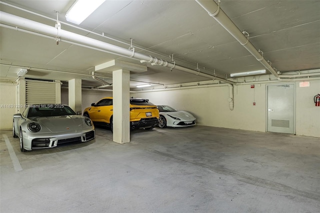 618 Valencia Ave Unit 101, Coral Gables, FL 33134 - view of parking deck