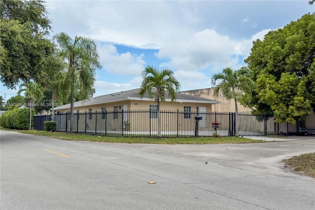 600 NW 99th St, Miami, FL 33150 - photo 48